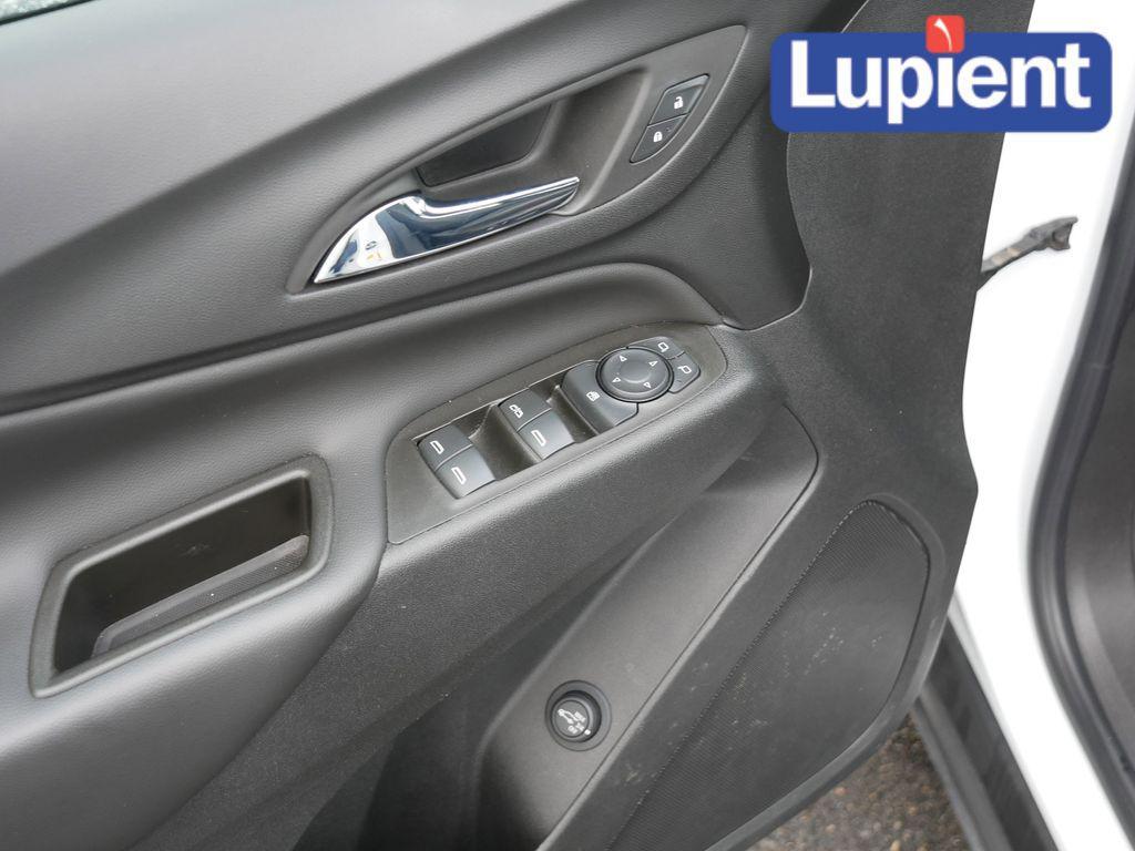 used 2022 Chevrolet Equinox car, priced at $19,473