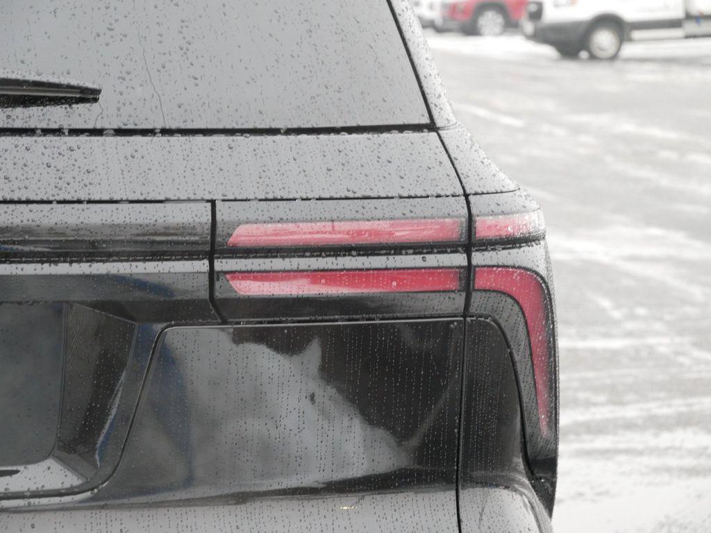 new 2026 Chevrolet Traverse car, priced at $42,320