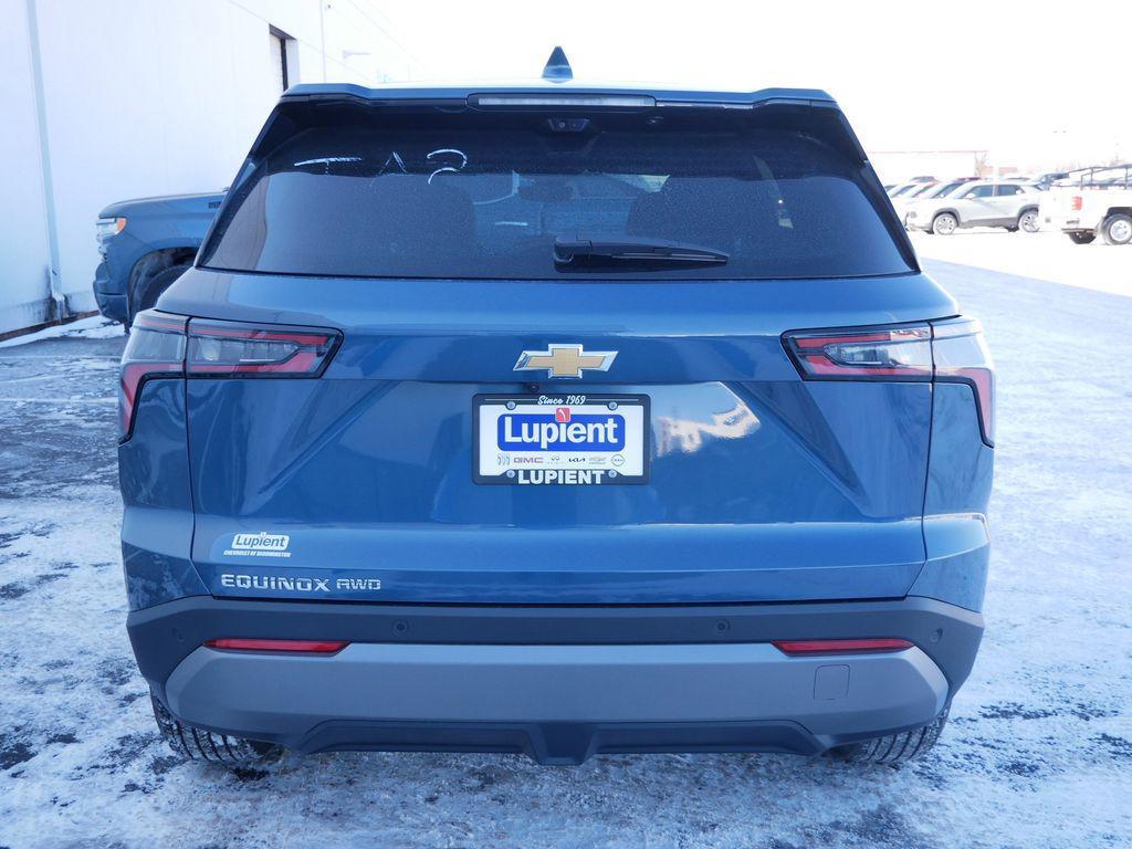 new 2026 Chevrolet Equinox car, priced at $30,194