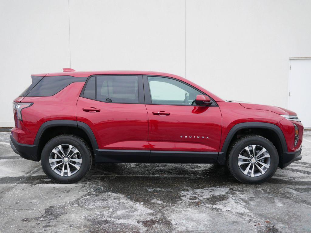 new 2026 Chevrolet Equinox car, priced at $32,384