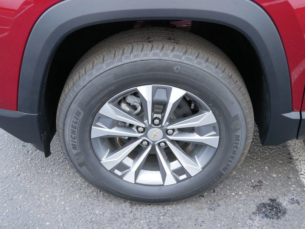 new 2026 Chevrolet Equinox car, priced at $31,412