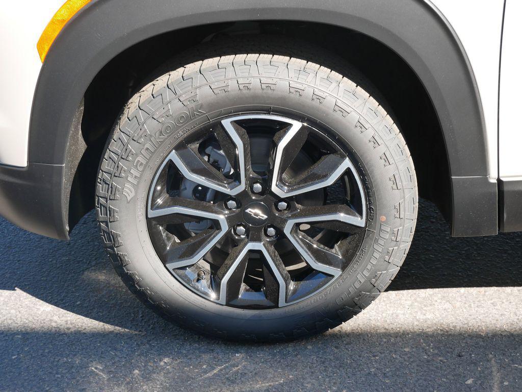 new 2026 Chevrolet TrailBlazer car, priced at $32,070
