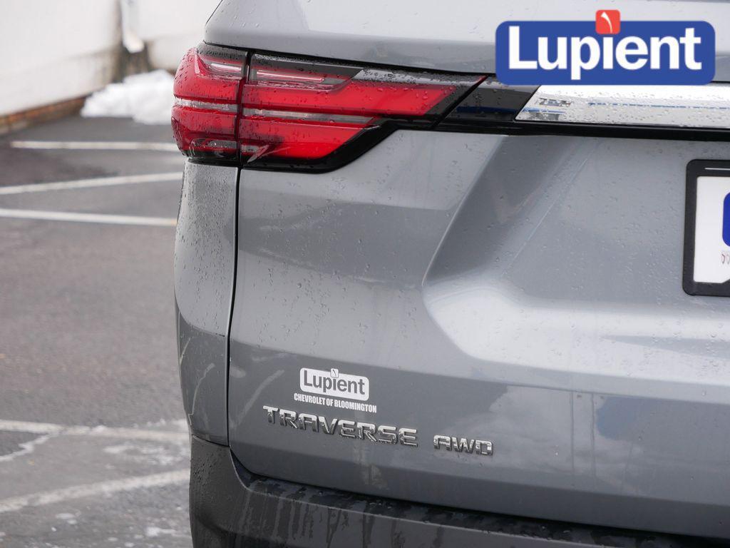 used 2023 Chevrolet Traverse car, priced at $22,000