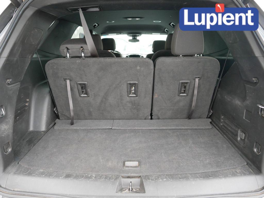 used 2023 Chevrolet Traverse car, priced at $22,000