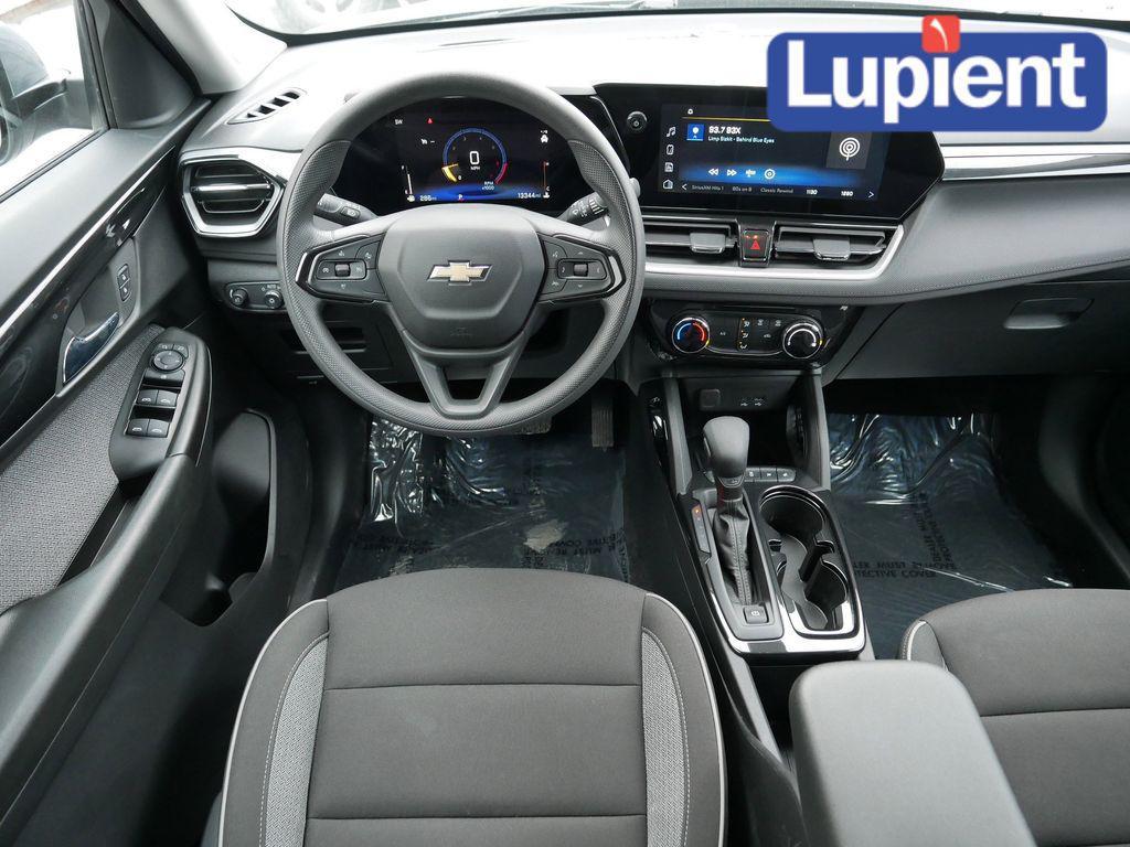 used 2024 Chevrolet TrailBlazer car, priced at $21,598