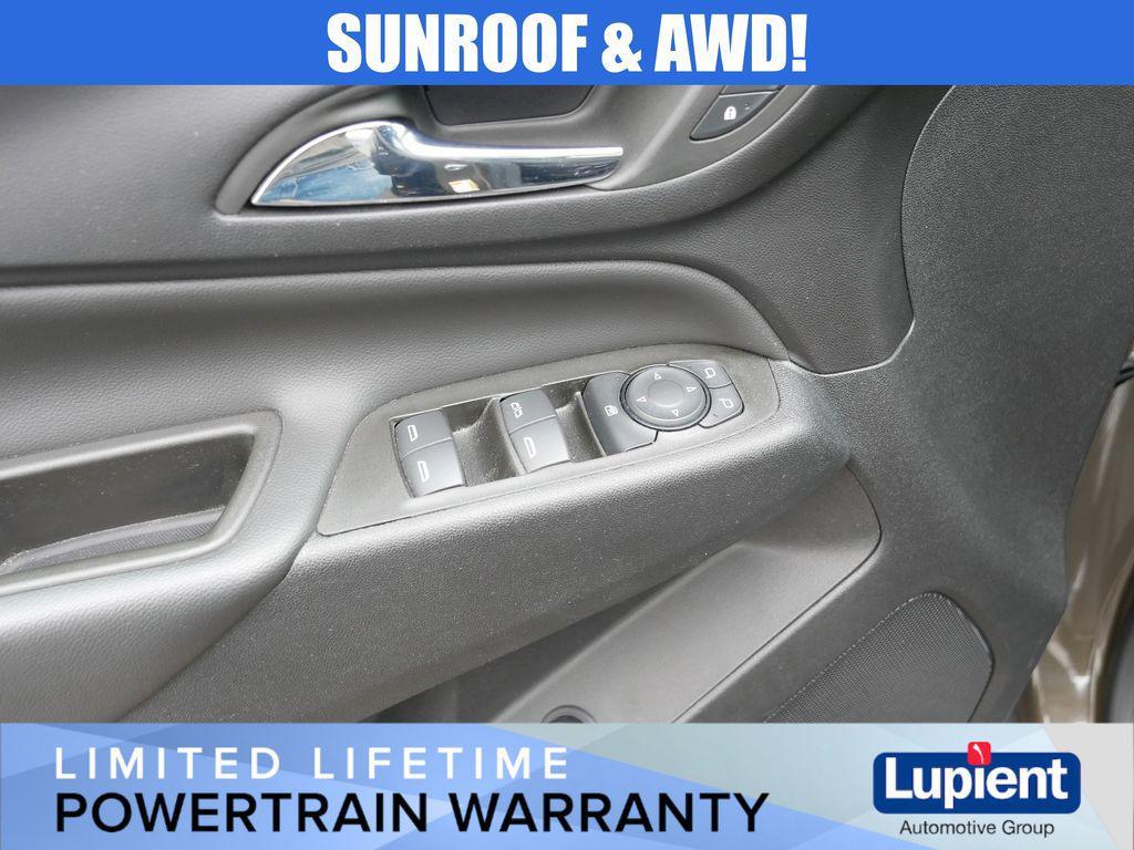 used 2023 Chevrolet Equinox car, priced at $22,594