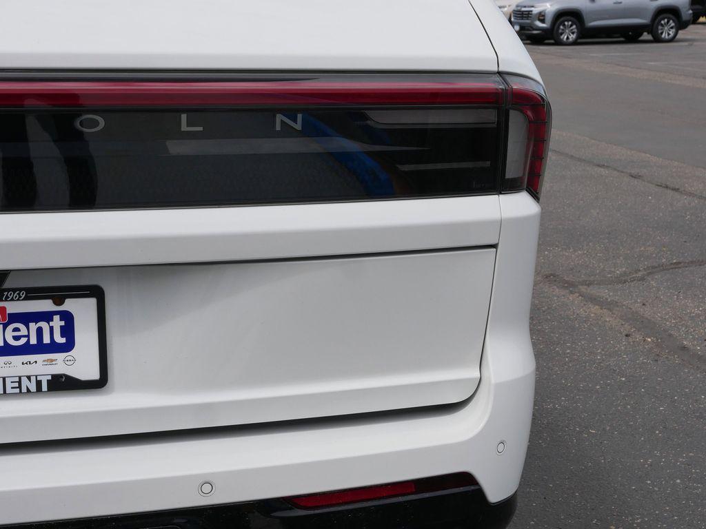 used 2025 Lincoln Navigator car, priced at $97,278