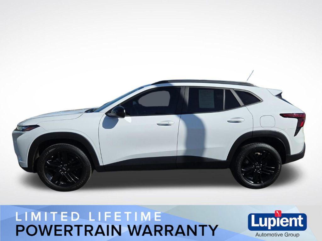 used 2025 Chevrolet Trax car, priced at $22,850