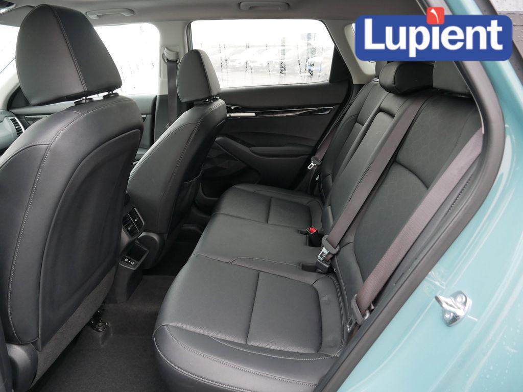 used 2025 Kia Seltos car, priced at $24,747