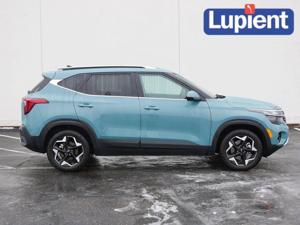 used 2025 Kia Seltos car, priced at $24,747