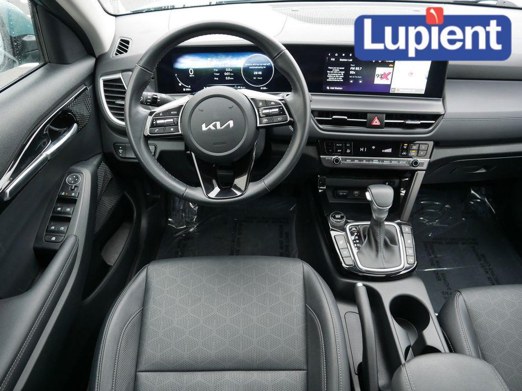 used 2025 Kia Seltos car, priced at $24,747