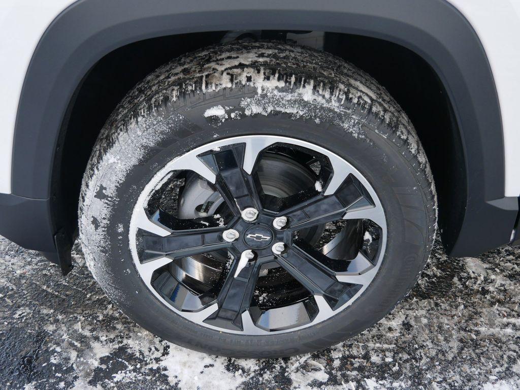 new 2026 Chevrolet Equinox car, priced at $30,459