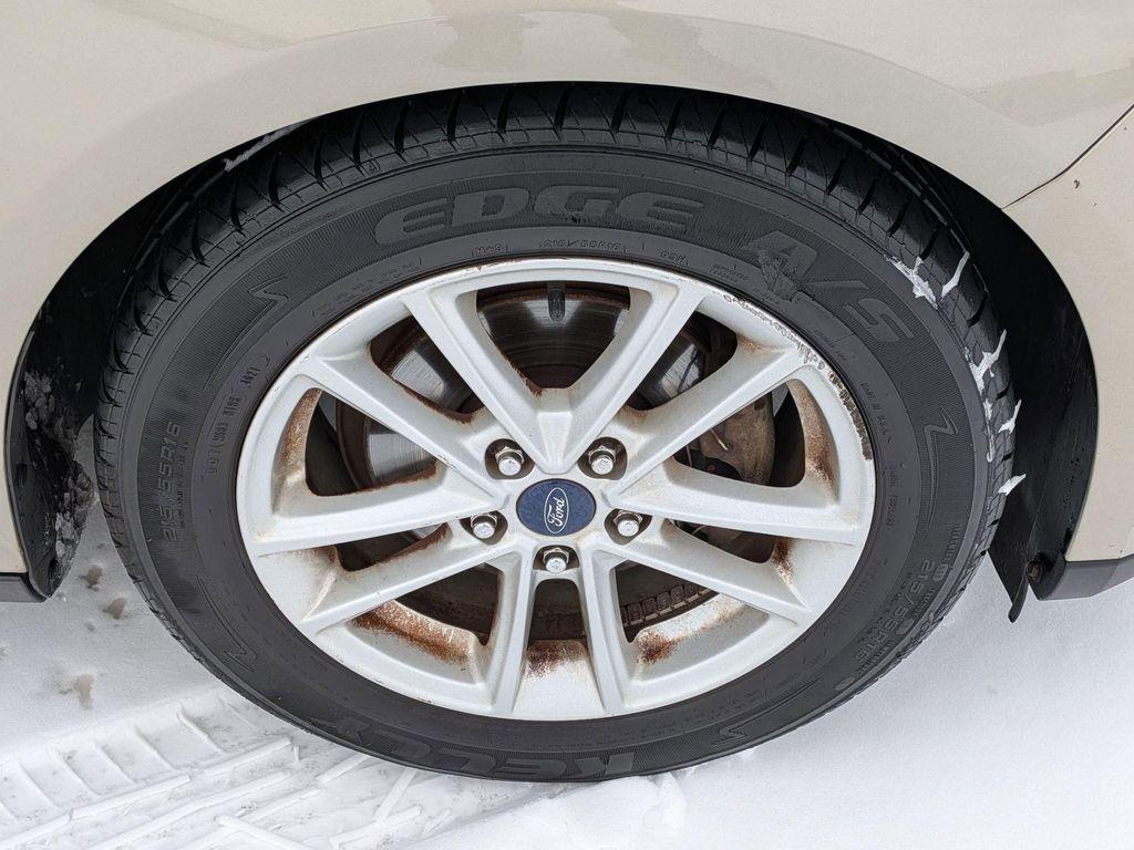 used 2015 Ford Focus car, priced at $6,000