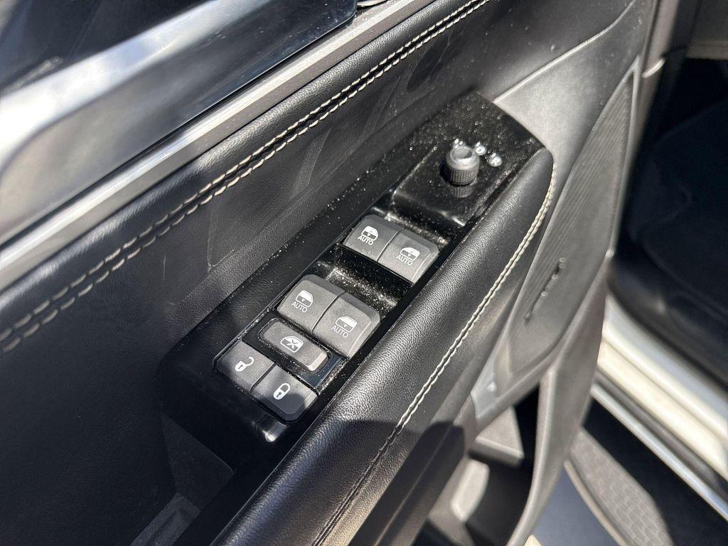 used 2024 Jeep Wagoneer L car, priced at $38,500