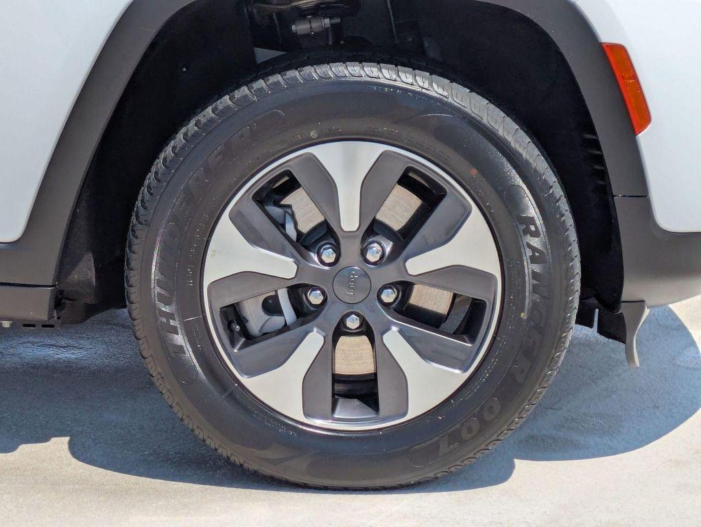 used 2024 Jeep Grand Cherokee 4xe car, priced at $23,600