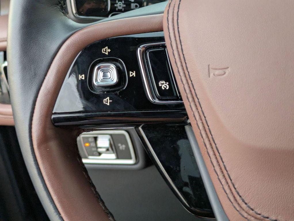 used 2025 Lincoln Aviator car, priced at $59,500