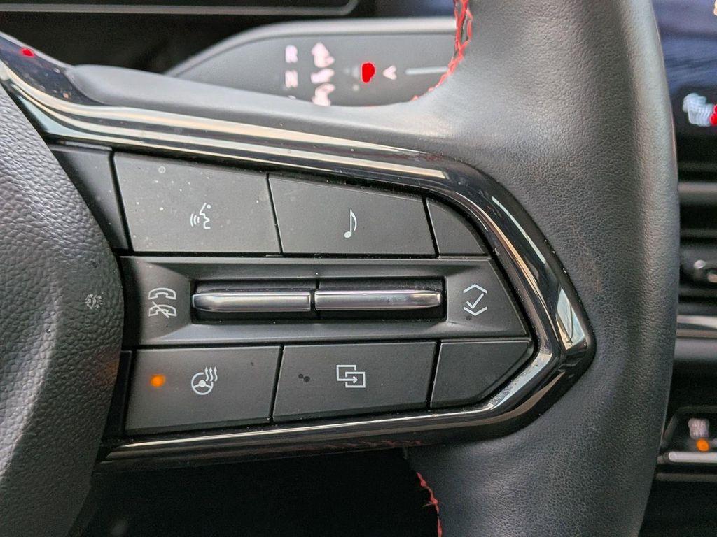 used 2025 Chevrolet Equinox EV car, priced at $25,800