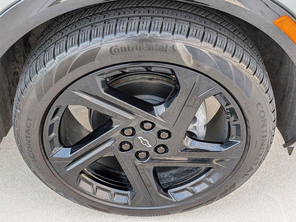 used 2025 Chevrolet Equinox EV car, priced at $25,800