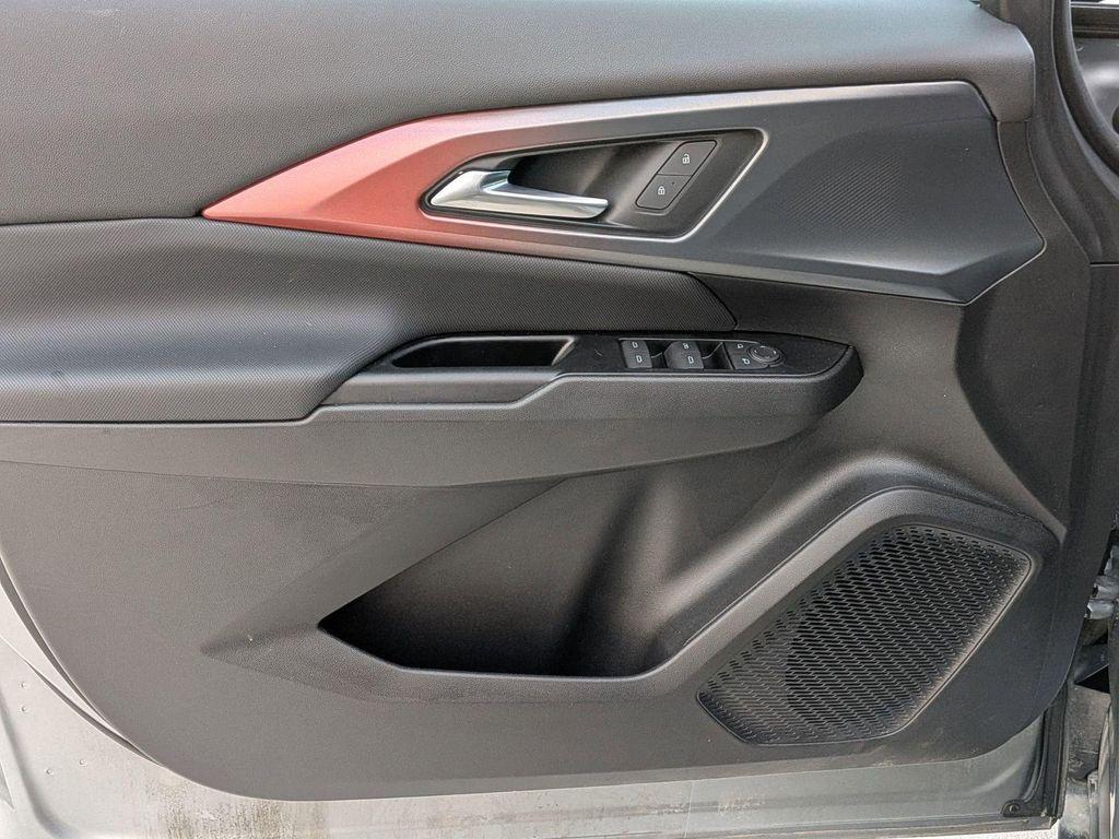 used 2025 Chevrolet Equinox EV car, priced at $25,800