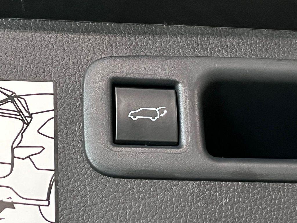 used 2023 Toyota Highlander car, priced at $40,000