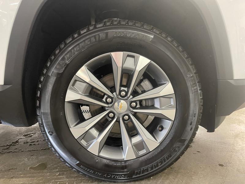 used 2026 Chevrolet Equinox car, priced at $31,990