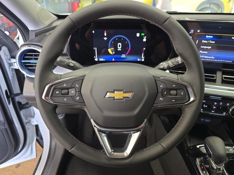 new 2025 Chevrolet Trax car, priced at $26,380