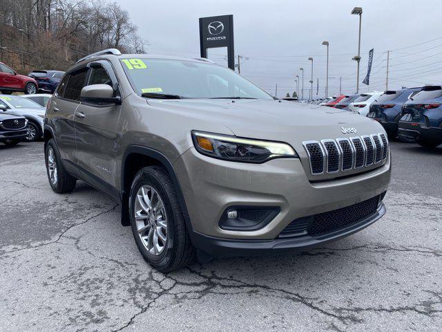 used 2019 Jeep Cherokee car, priced at $17,147