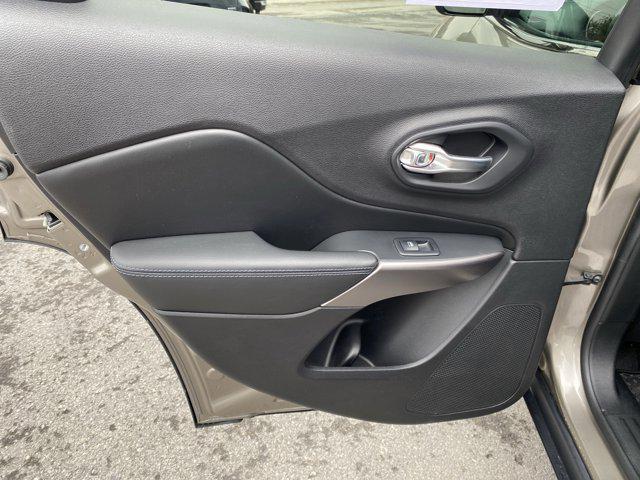 used 2019 Jeep Cherokee car, priced at $17,147