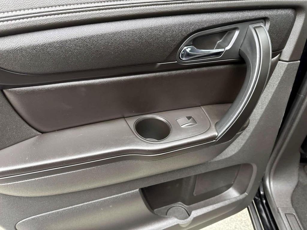 used 2017 Chevrolet Traverse car, priced at $17,495