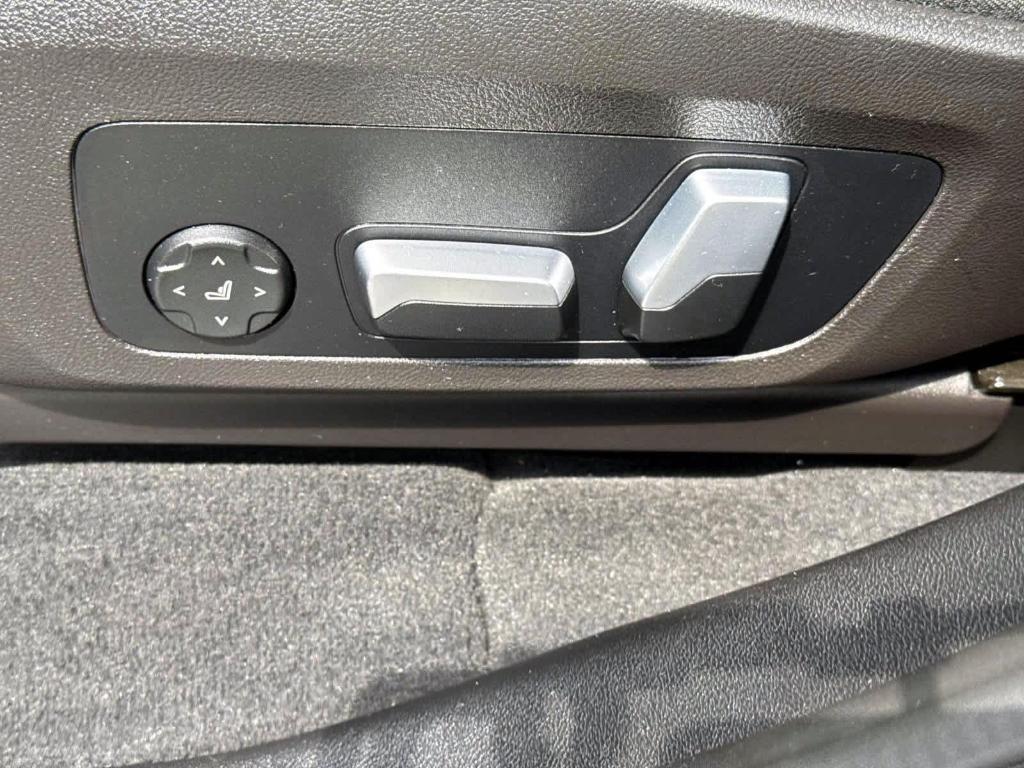 used 2023 BMW X3 car, priced at $29,444