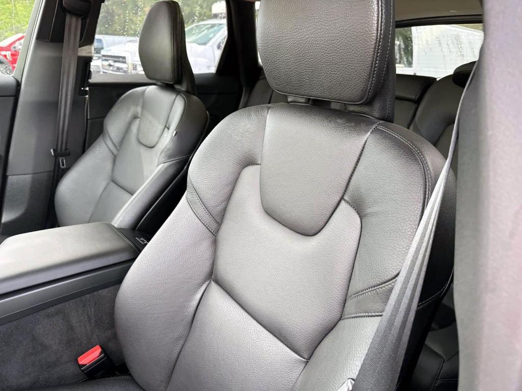 used 2025 Volvo XC60 car, priced at $38,990