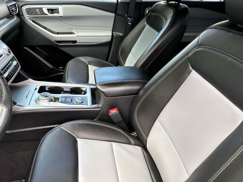 used 2024 Ford Explorer car, priced at $37,495