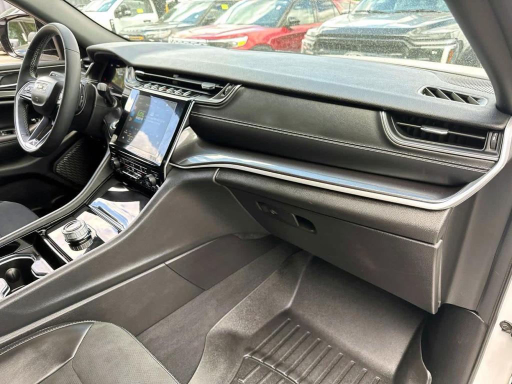 used 2023 Jeep Grand Cherokee car, priced at $33,084