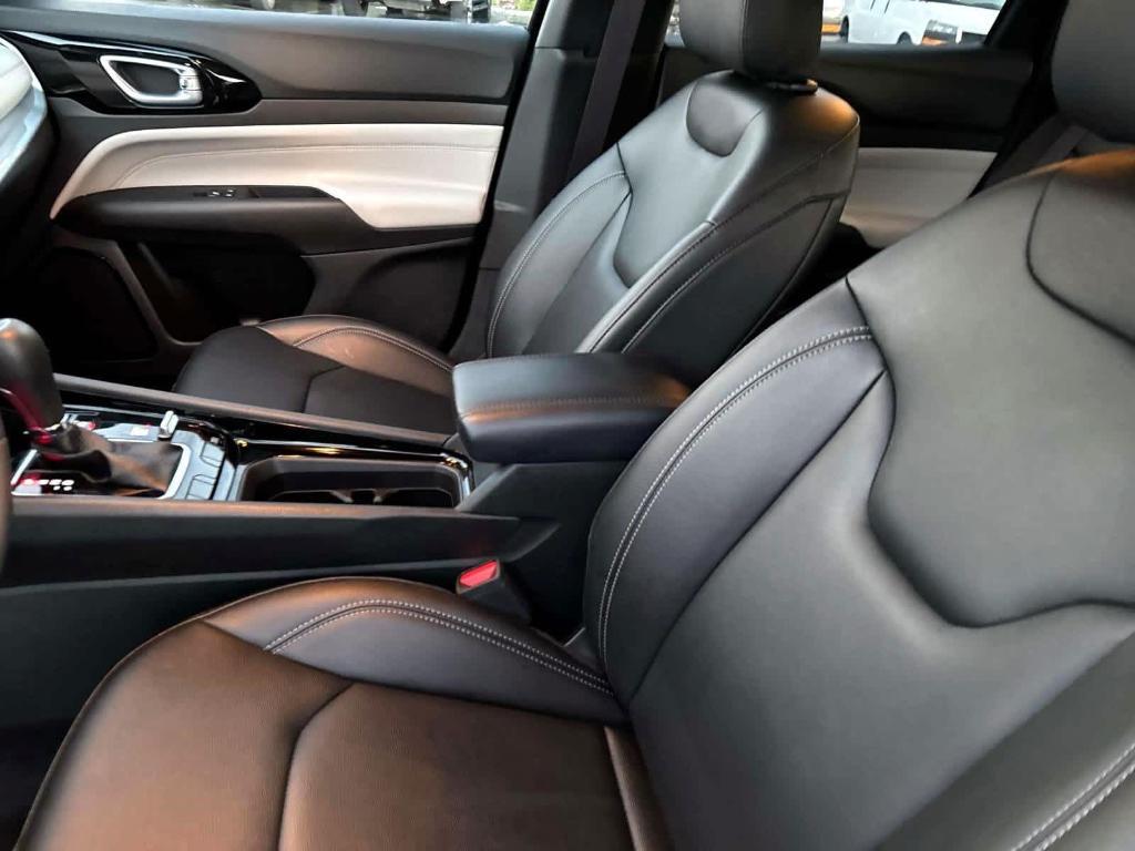 used 2025 Jeep Compass car, priced at $27,500