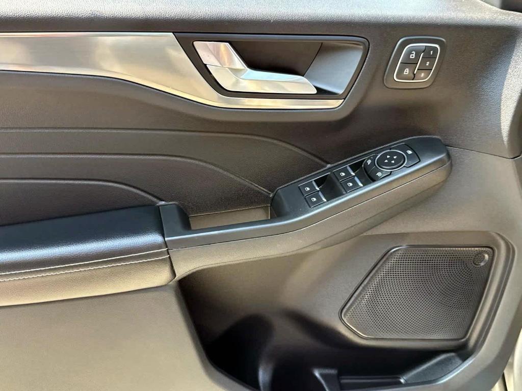 used 2022 Ford Escape car, priced at $24,985