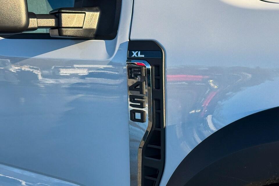 new 2026 Ford F-450 car, priced at $77,125