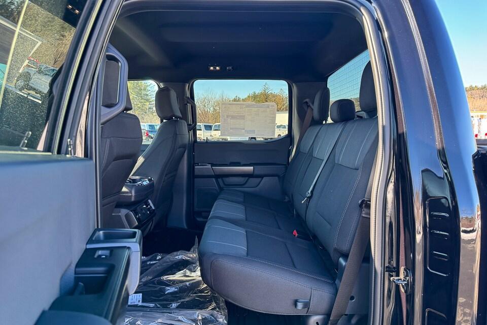 new 2026 Ford F-150 car, priced at $52,195