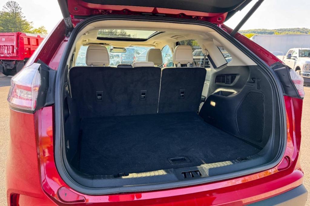 used 2021 Ford Edge car, priced at $26,900