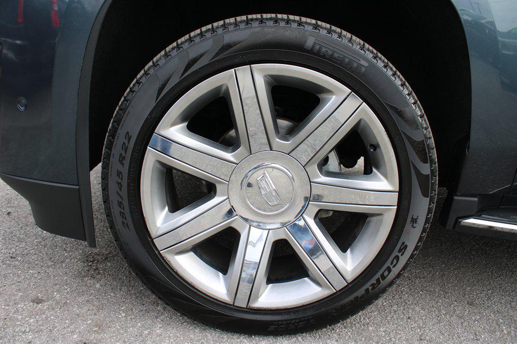 used 2019 Cadillac Escalade car, priced at $29,995