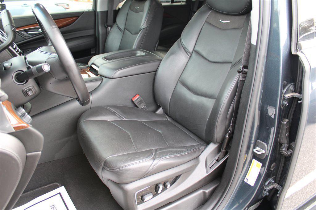 used 2019 Cadillac Escalade car, priced at $29,995