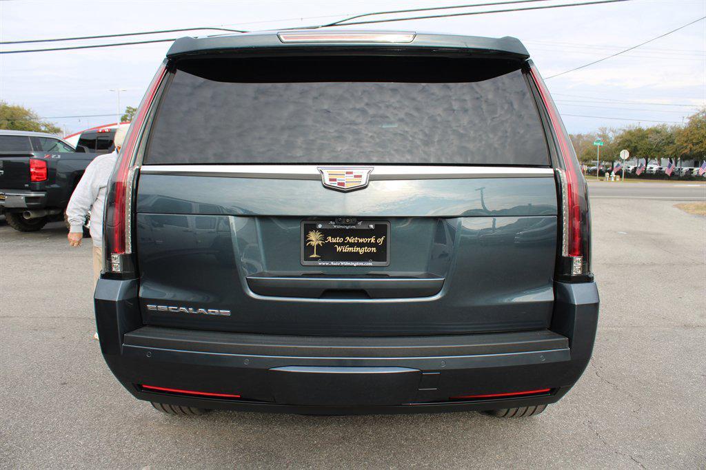 used 2019 Cadillac Escalade car, priced at $29,995