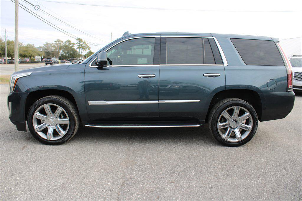 used 2019 Cadillac Escalade car, priced at $29,995