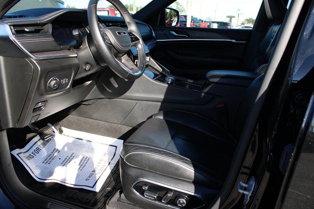 used 2021 Jeep Grand Cherokee L car, priced at $32,998