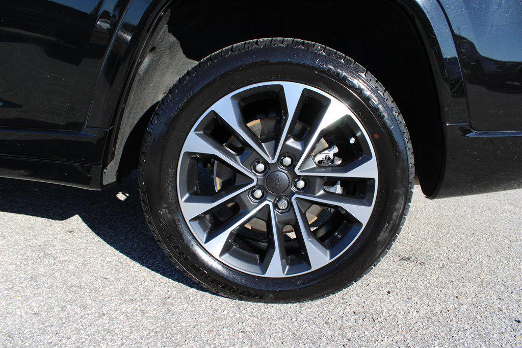 used 2021 Jeep Grand Cherokee L car, priced at $32,998