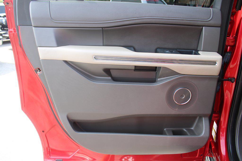 used 2020 Ford Expedition Max car, priced at $26,995