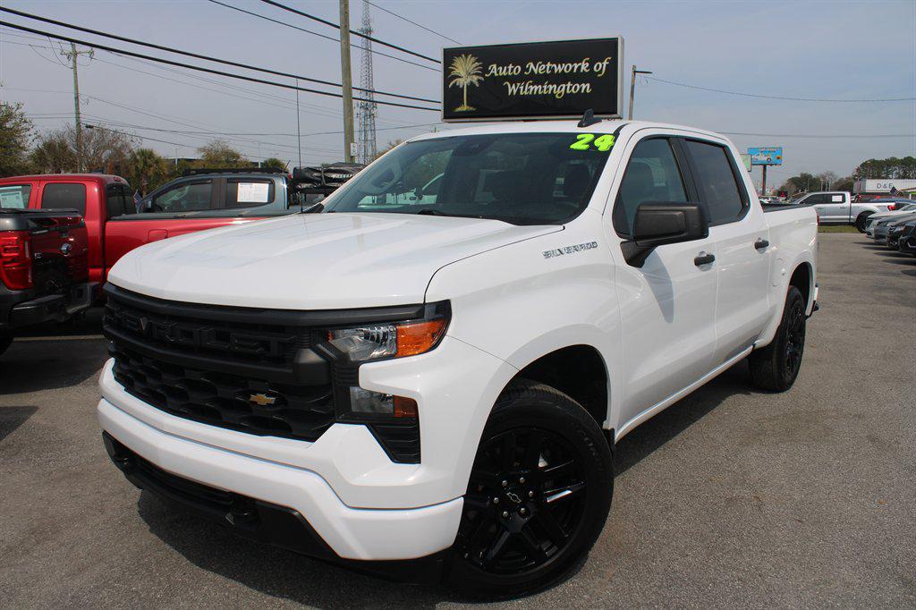 used 2024 Chevrolet Silverado 1500 car, priced at $28,995