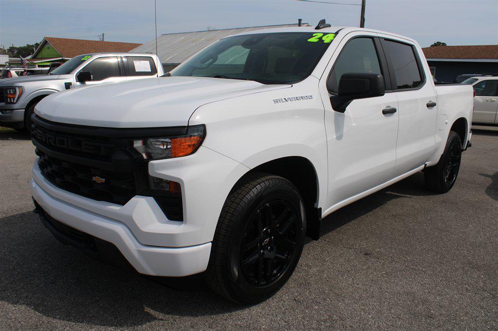 used 2024 Chevrolet Silverado 1500 car, priced at $28,995