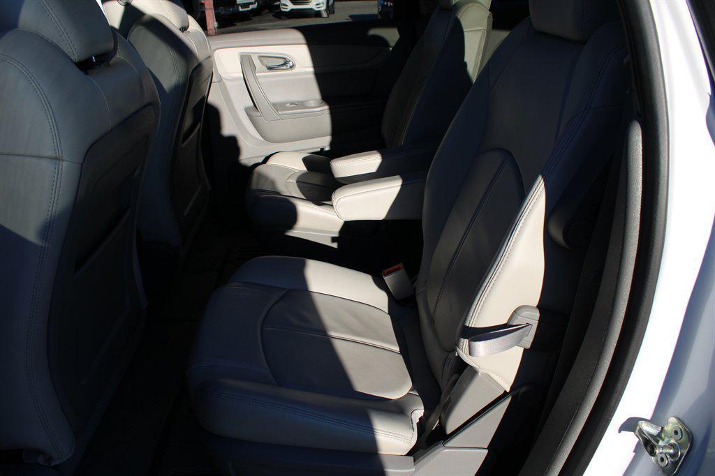 used 2016 Chevrolet Traverse car, priced at $11,990