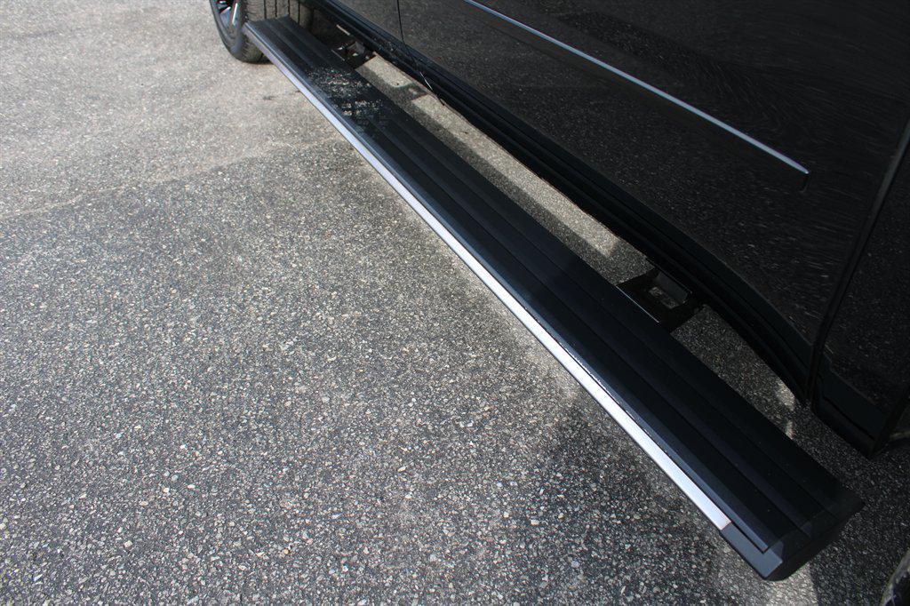 used 2020 Chevrolet Suburban car, priced at $29,995