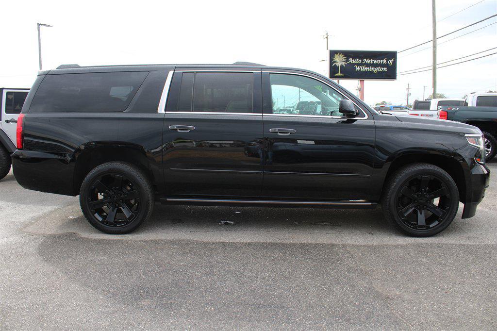 used 2020 Chevrolet Suburban car, priced at $29,995